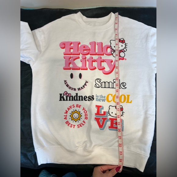 🔥Hello Kitty White Sweatshirt🔥 - Picture 3 of 5